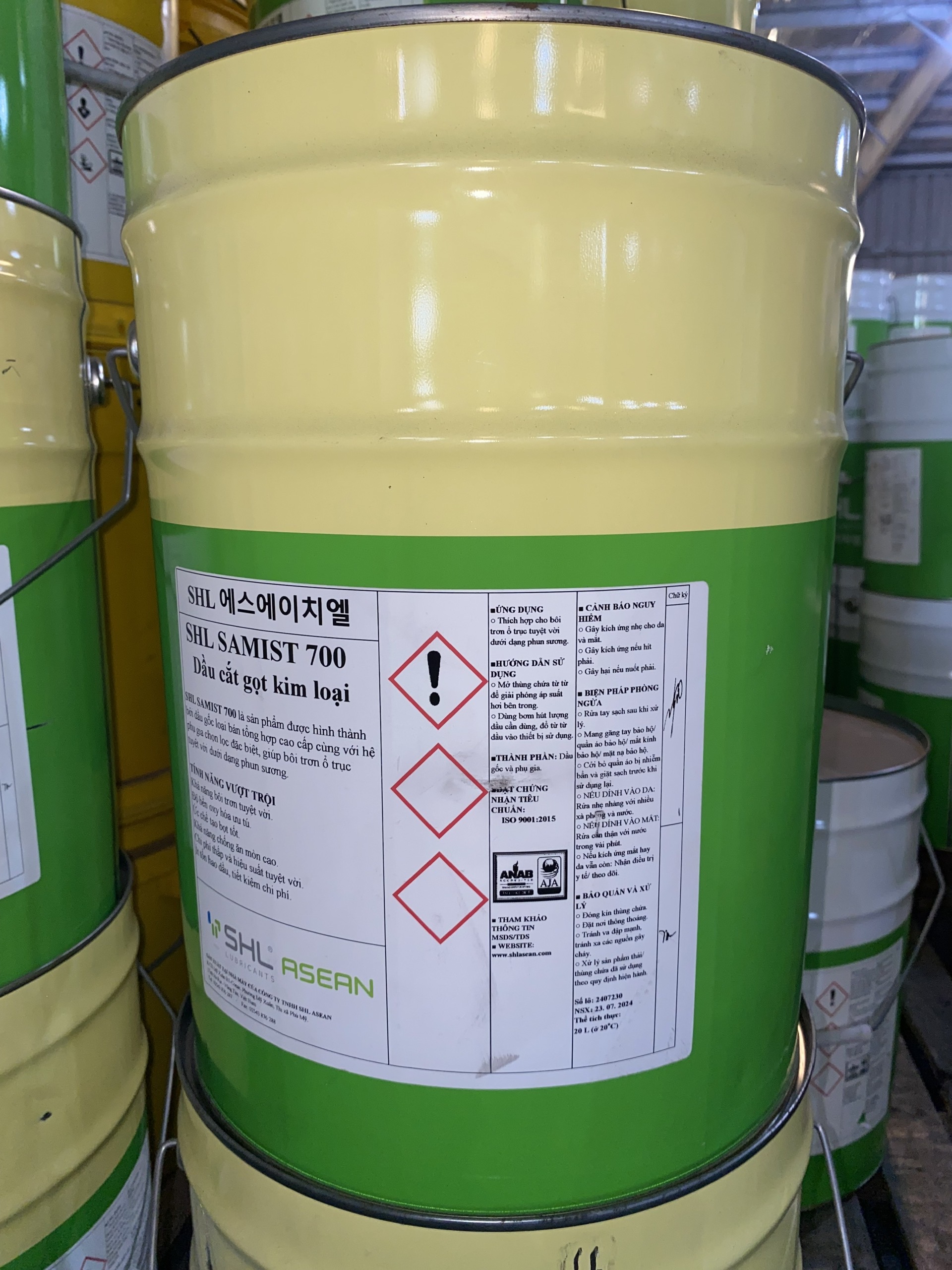 DẦU CẮT GỌT KIM LOẠI SHL SAMIST 700 - Ảnh 2